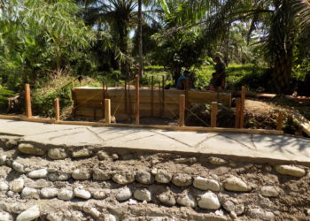 SAYA SEDANG LATIHAN WEBSITE